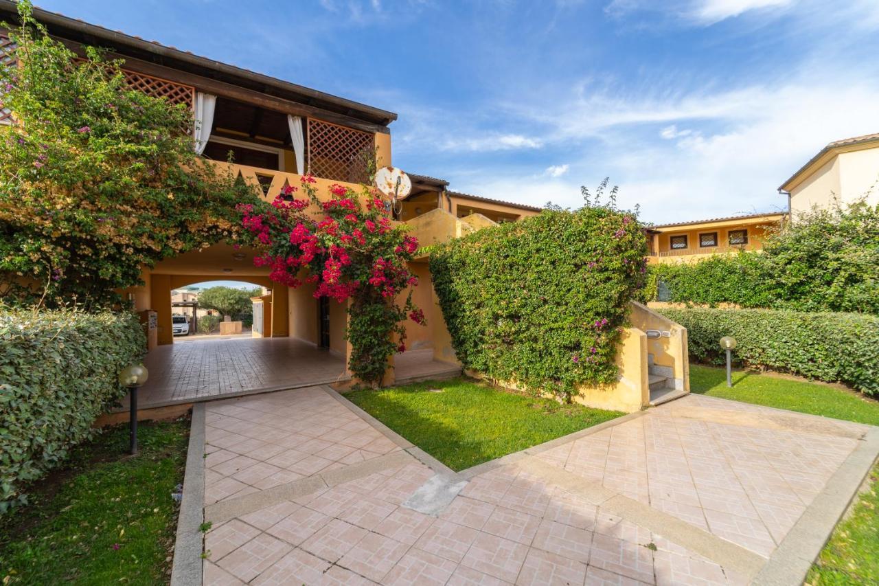La Casa Di Arly Lägenhet Olbia Exteriör bild