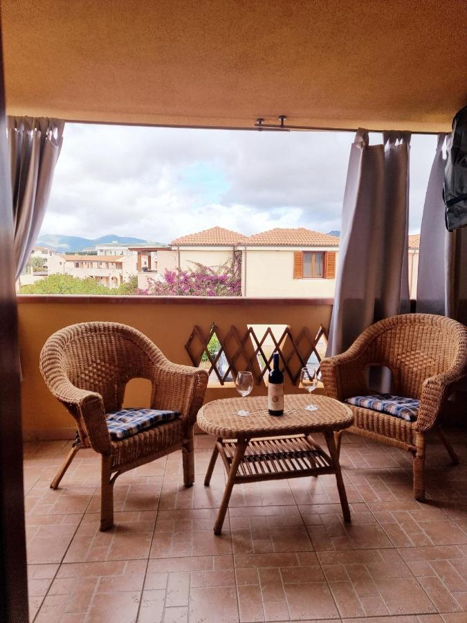 La Casa Di Arly Lägenhet Olbia Exteriör bild